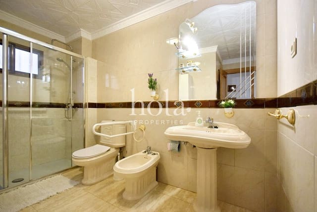 5 bedroom Townhouse for sale in Orgiva - € 125,000 (Ref: 8742485)