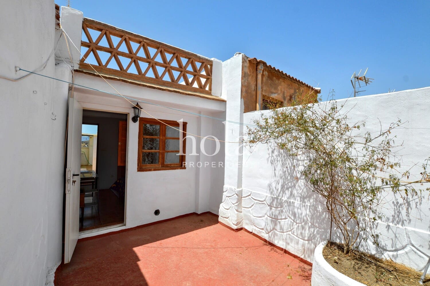 3 bedroom Townhouse for sale in Orgiva - € 80,000 (Ref: 8842278)