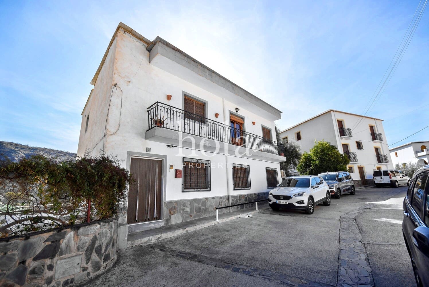 8 soveværelse Byhus til salg i Nevada med garage - € 110.000 (Ref: 8910104)