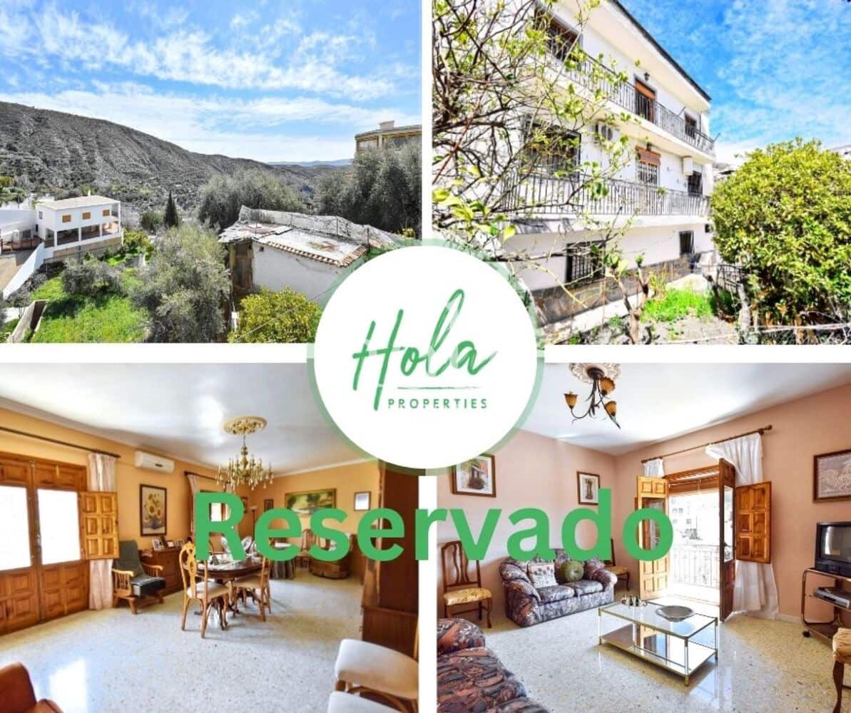 8 soveværelse Byhus til salg i Nevada med garage - € 110.000 (Ref: 8910104)