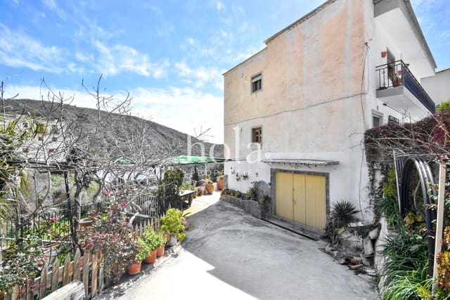 8 makuuhuone Omakotitalo myytävänä paikassa Nevada mukana 
autotalli - 110 000 € (Ref: 8910104)