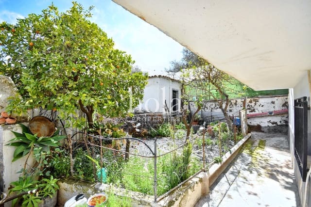 8 makuuhuone Omakotitalo myytävänä paikassa Nevada mukana 
autotalli - 110 000 € (Ref: 8910104)