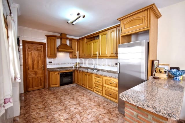 4 sypialnia Dom na sprzedaż w Orgiva - 120 000 € (Ref: 9013275)