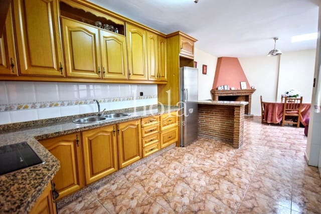 4 sypialnia Dom na sprzedaż w Orgiva - 120 000 € (Ref: 9013275)