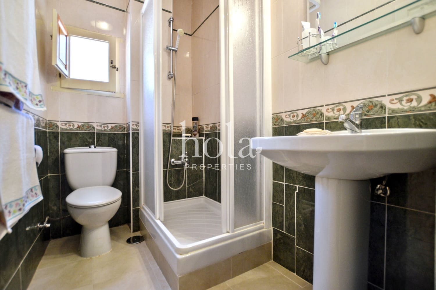 4 slaapkamer Finca/Landhuis te koop in Lanjaron met zwembad garage - € 275.000 (Ref: 9031193)