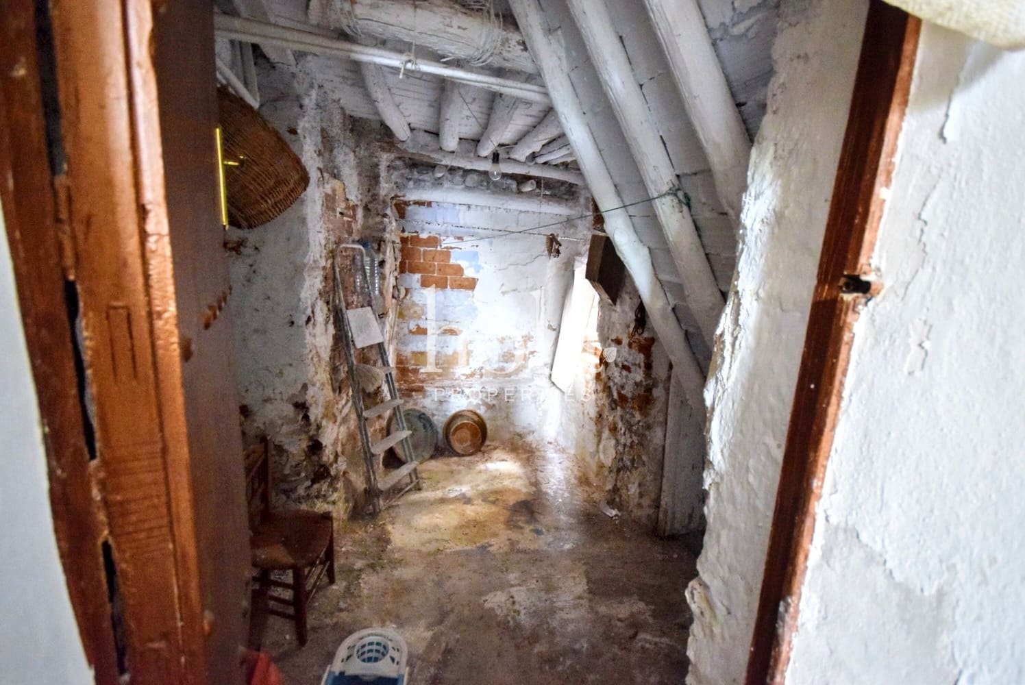 3 soveværelse Byhus til salg i Lanjaron - € 45.000 (Ref: 9192842)