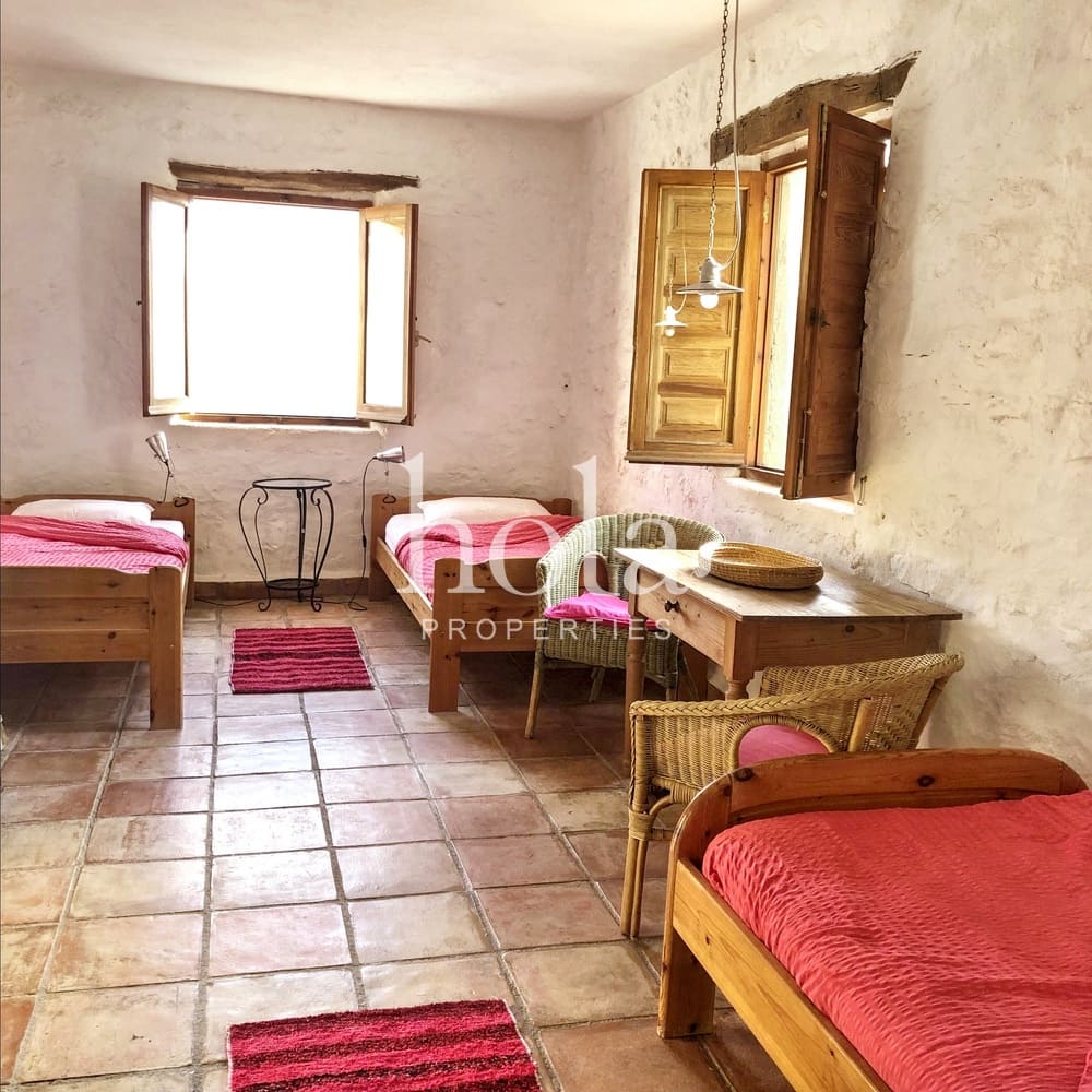 3 soveværelse Finca/Landehus til salg i Orgiva med swimmingpool garage - € 325.000 (Ref: 9197021)