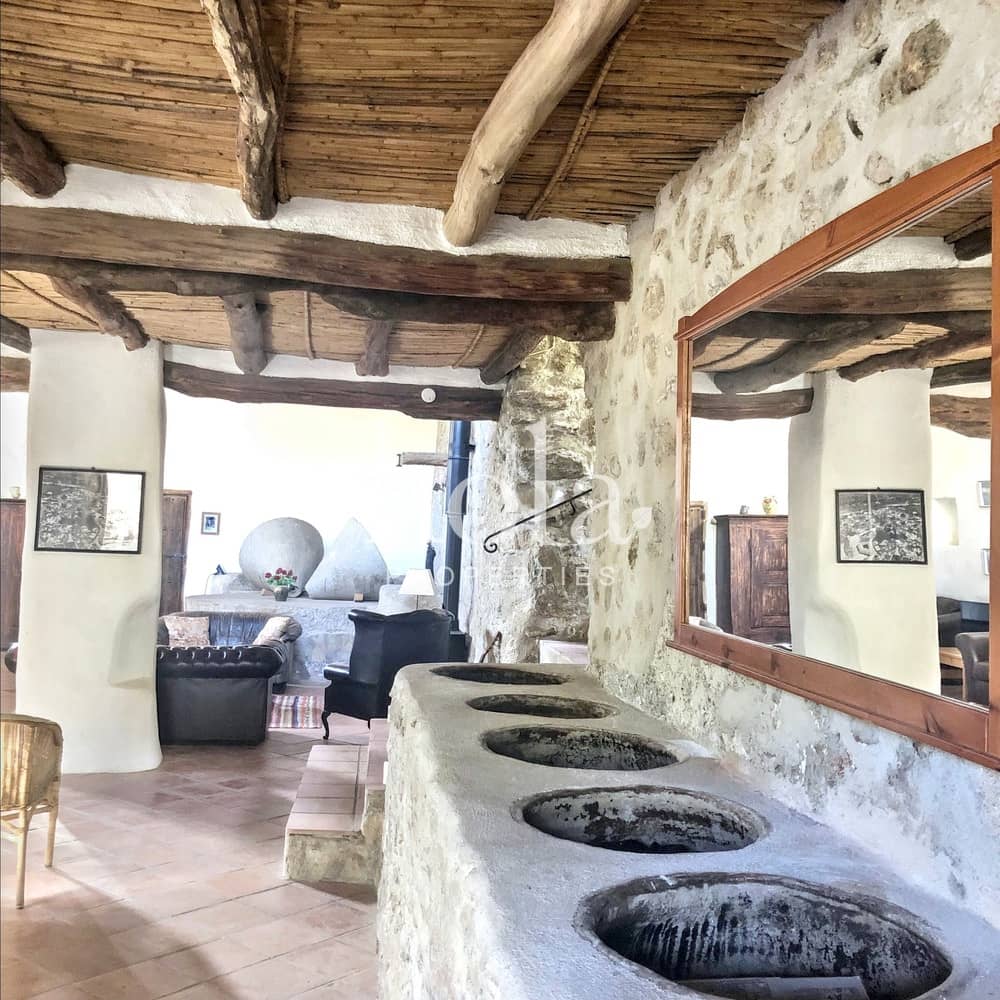 3 soveværelse Finca/Landehus til salg i Orgiva med swimmingpool garage - € 325.000 (Ref: 9197021)