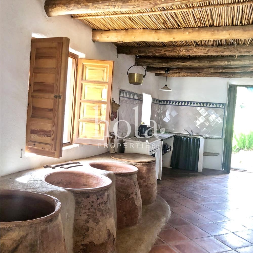 3 soveværelse Finca/Landehus til salg i Orgiva med swimmingpool garage - € 325.000 (Ref: 9197021)