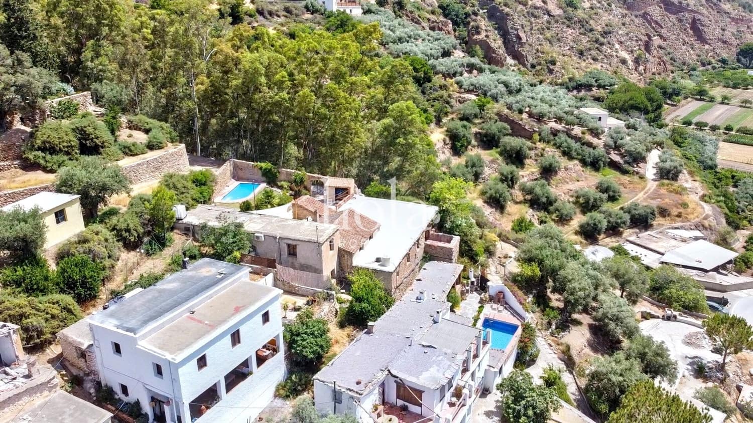 3 soveværelse Finca/Landehus til salg i Orgiva med swimmingpool garage - € 325.000 (Ref: 9197021)