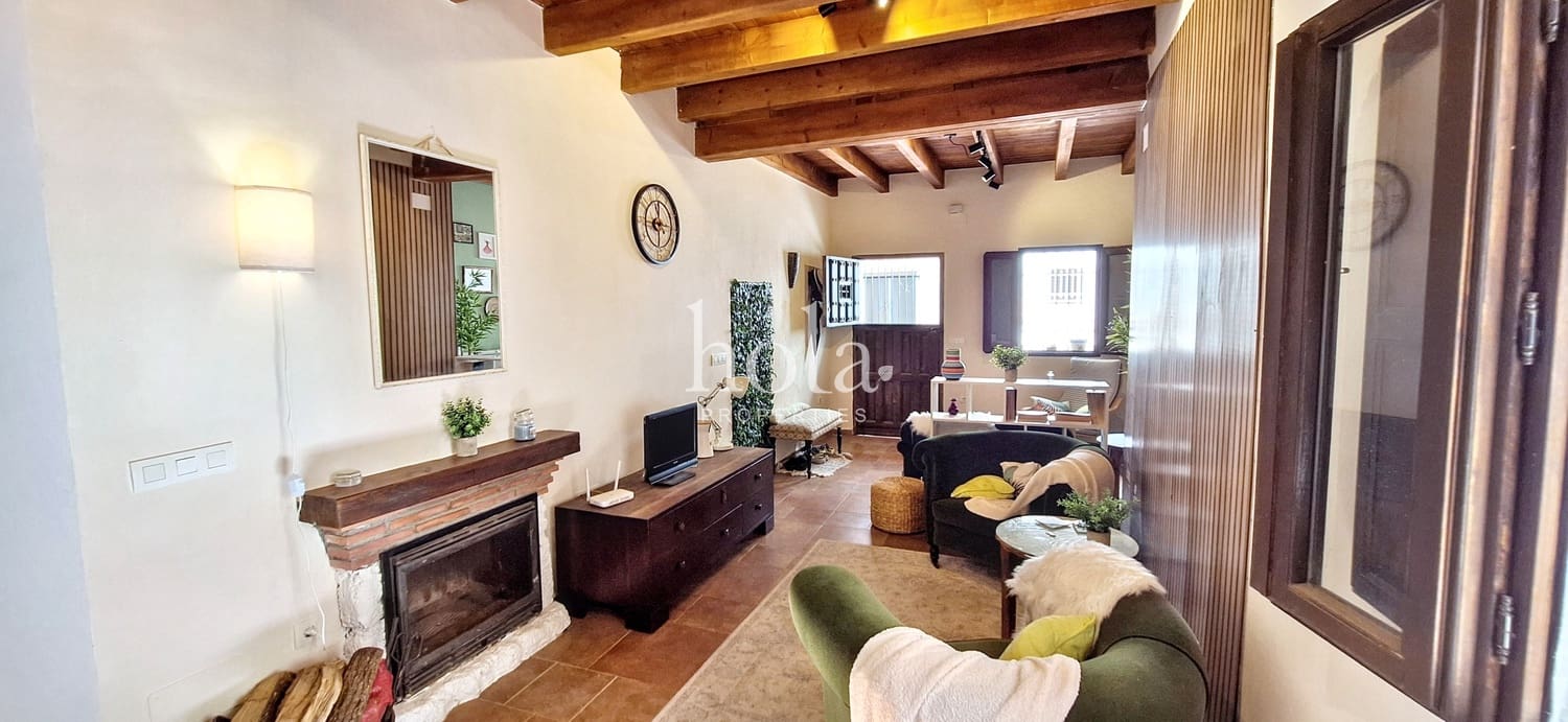 4 soveværelse Byhus til salg i Pinos del Valle - € 150.000 (Ref: 9327010)