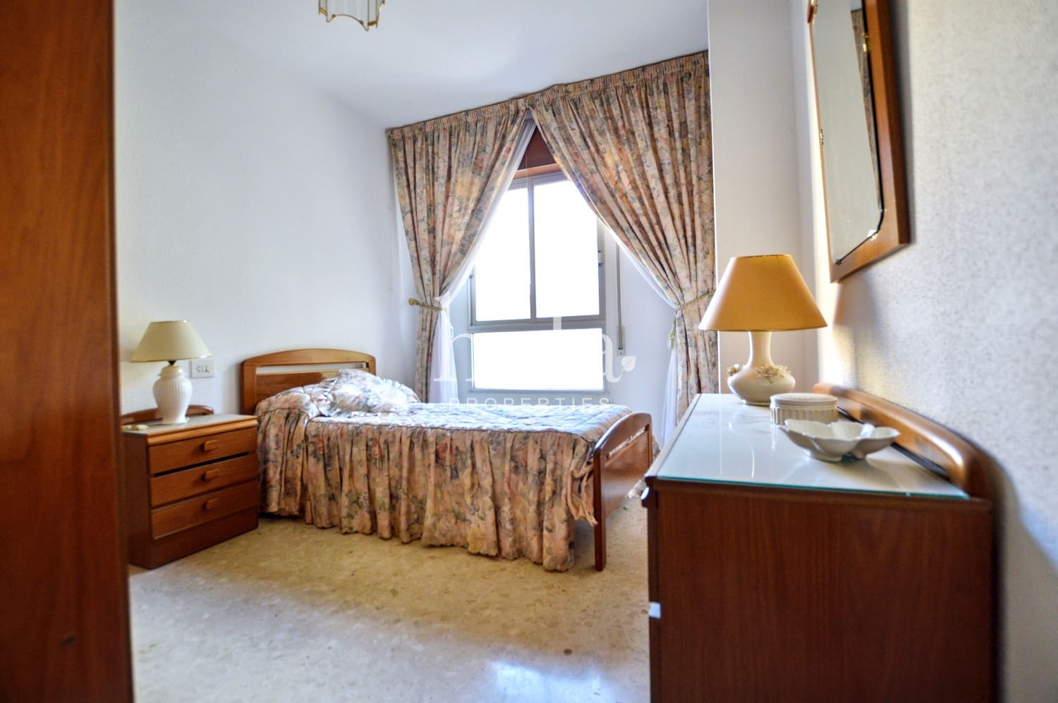 2 slaapkamer Appartement te koop in Lanjaron - € 70.000 (Ref: 9378560)