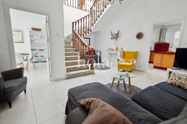 5 slaapkamer Huis te koop in Itrabo met garage - € 205.000 (Ref: 9809864)