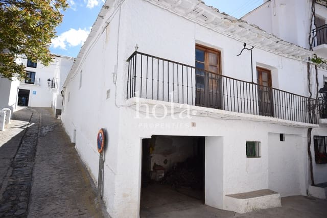 3 bedroom Townhouse for sale in Capileira with garage - € 120,000 (Ref: 9875554)
