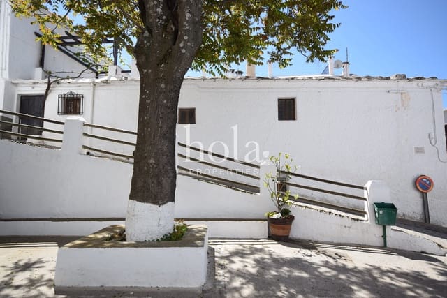 3 bedroom Townhouse for sale in Capileira with garage - € 120,000 (Ref: 9875554)