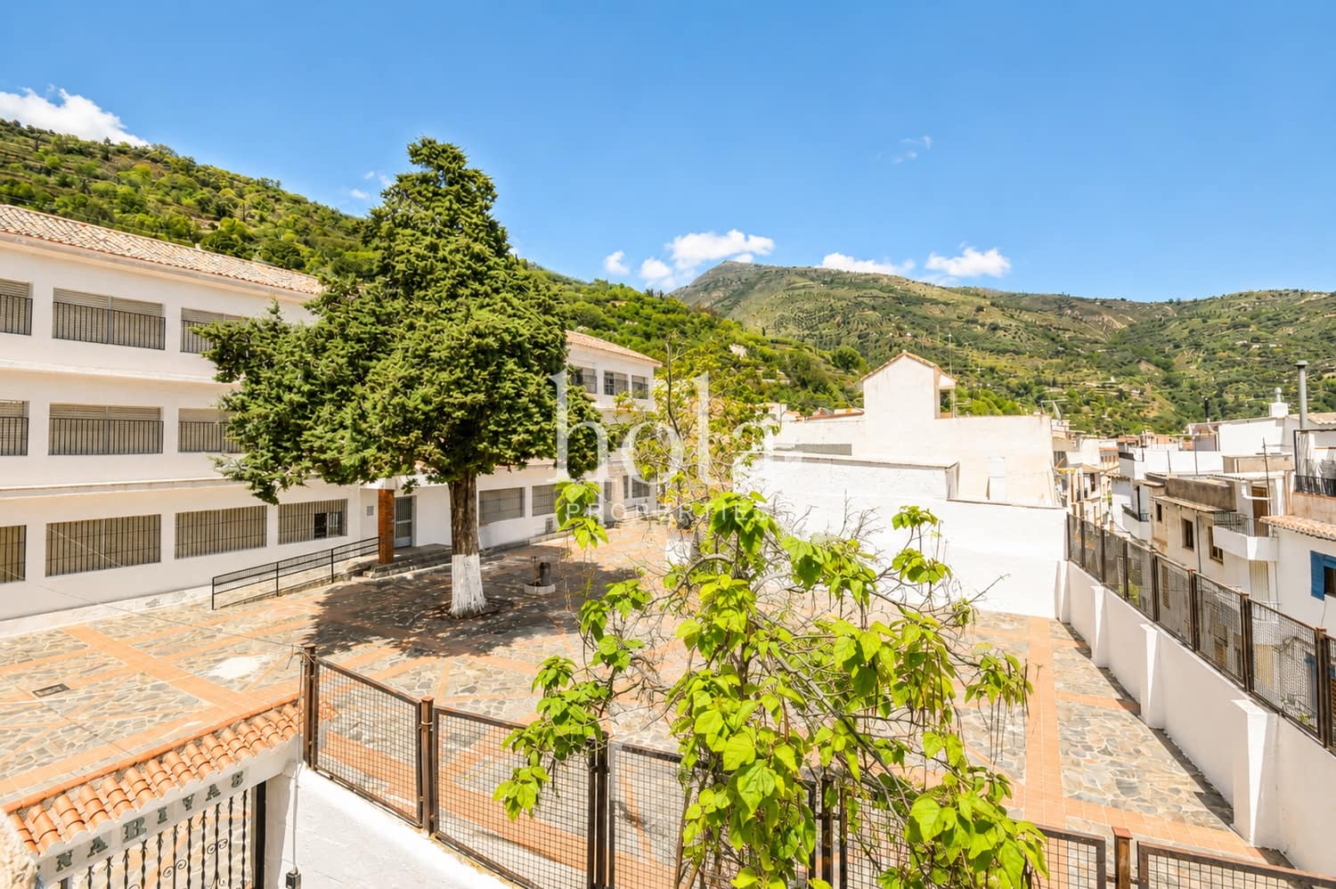 5 bedroom Townhouse for sale in Lanjaron - € 170,000 (Ref: 9897478)