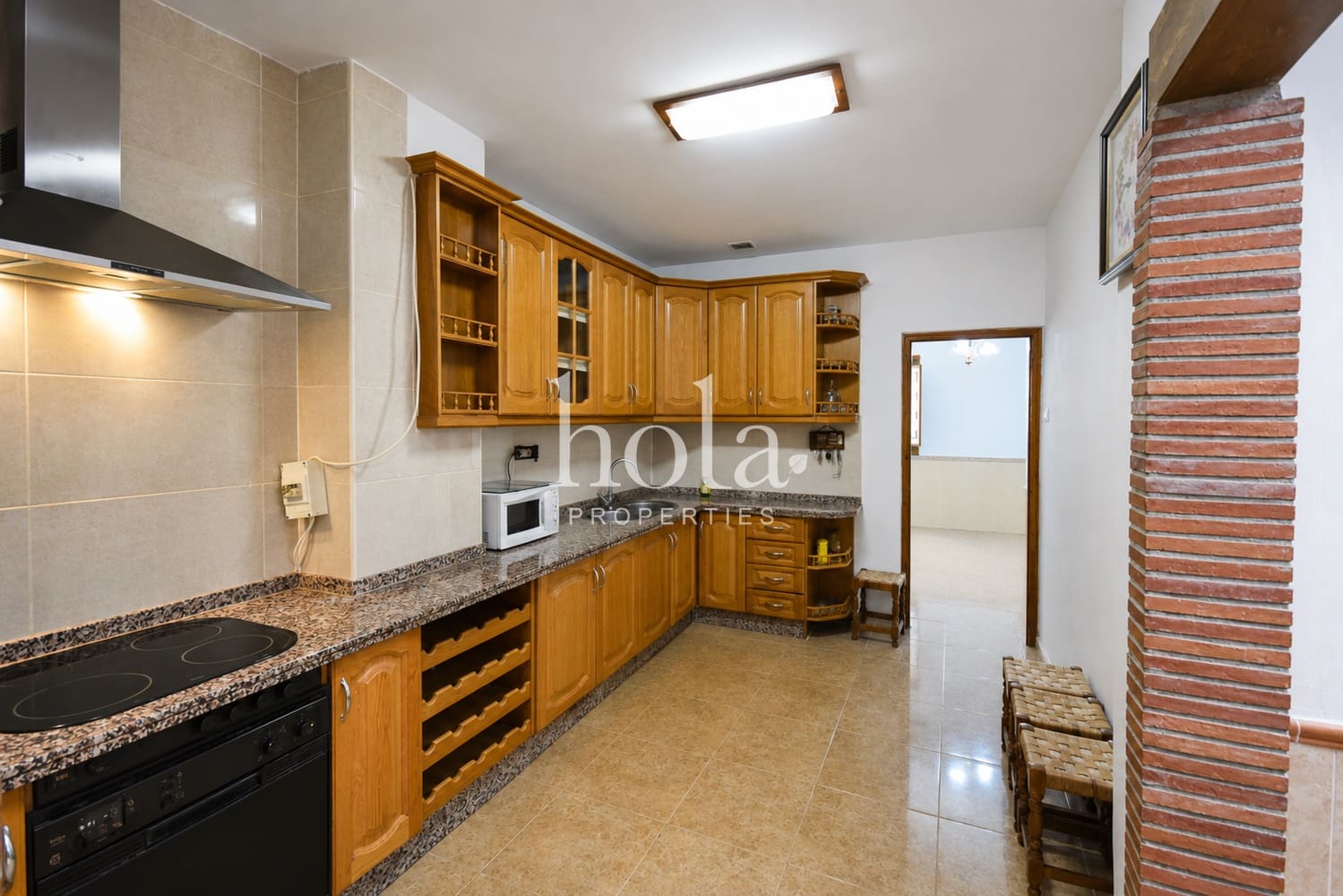 5 bedroom Townhouse for sale in Lanjaron - € 170,000 (Ref: 9897478)