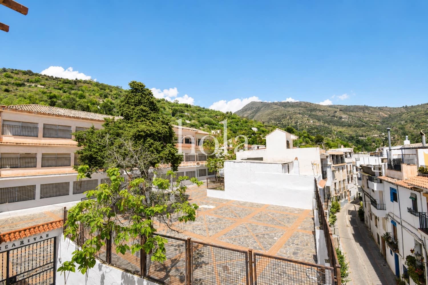 5 bedroom Townhouse for sale in Lanjaron - € 170,000 (Ref: 9897478)