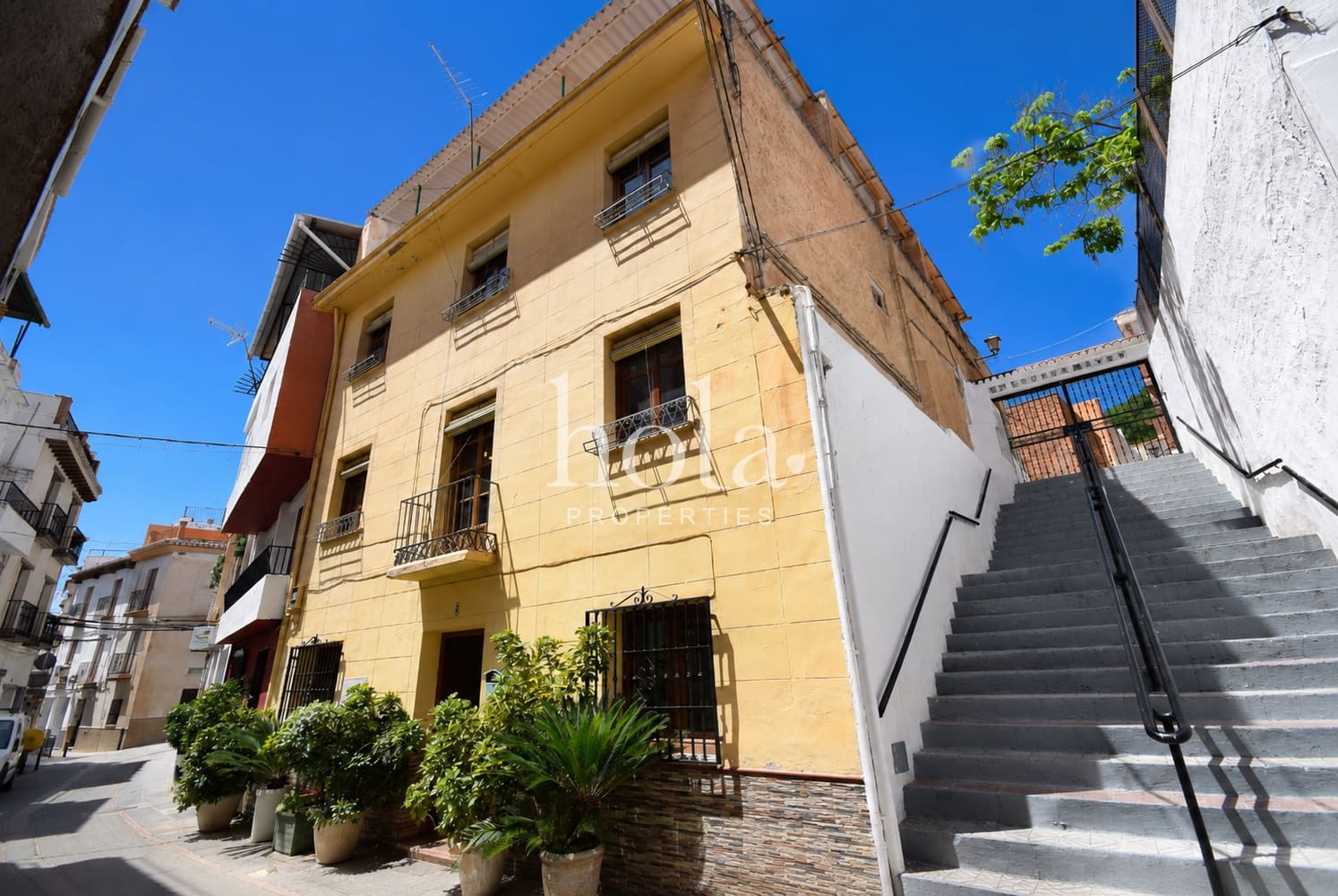 5 bedroom Townhouse for sale in Lanjaron - € 170,000 (Ref: 9897478)