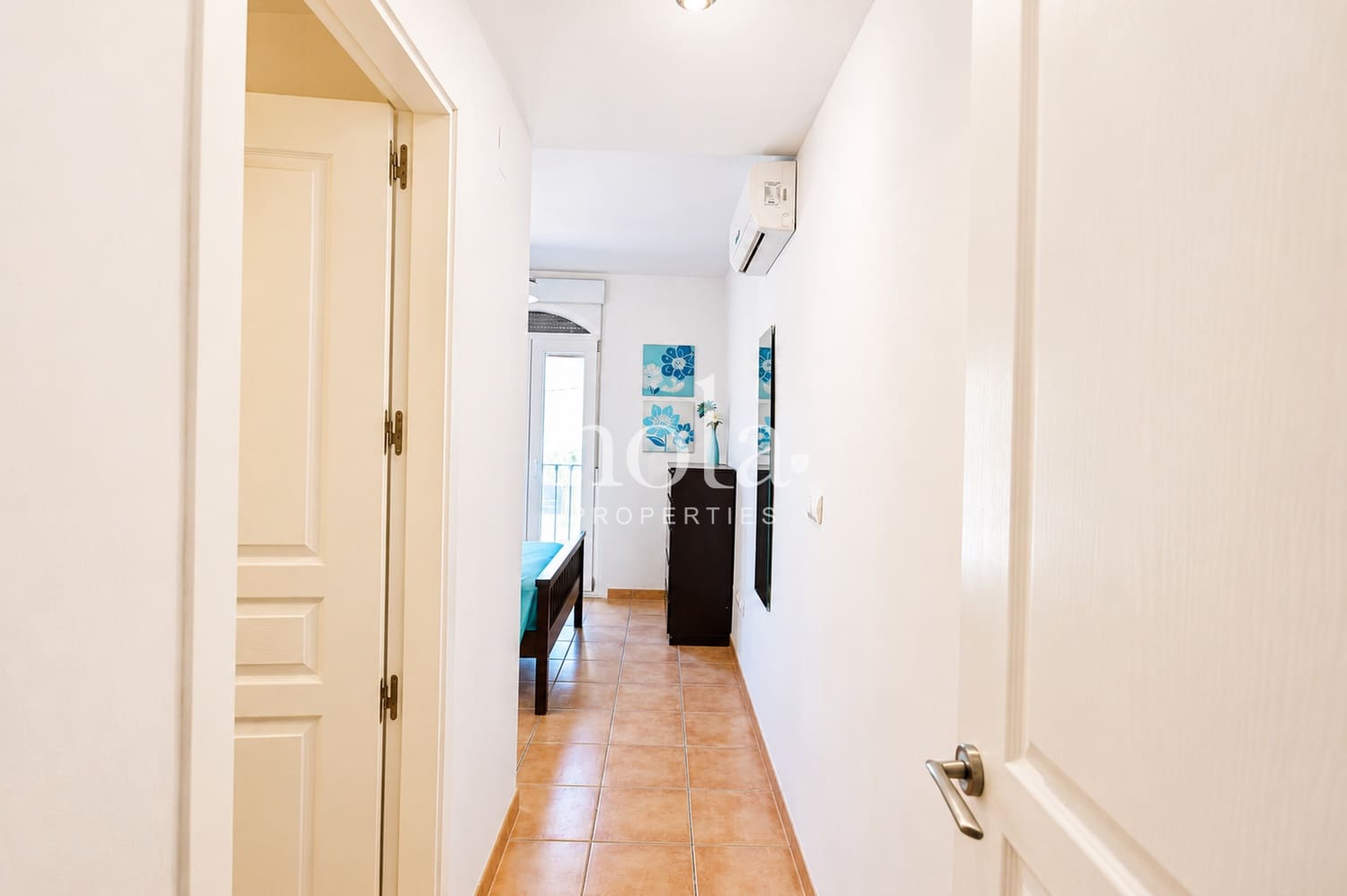 2 bedroom Apartment for sale in Velez de Benaudalla - € 130,000 (Ref: 9928389)
