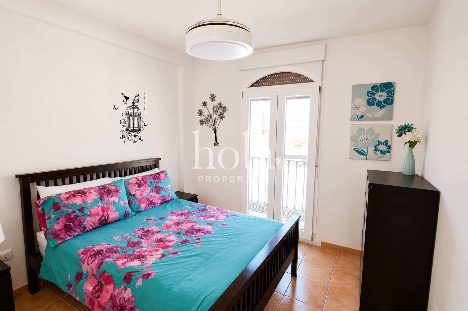 2 bedroom Apartment for sale in Velez de Benaudalla - € 130,000 (Ref: 9928389)