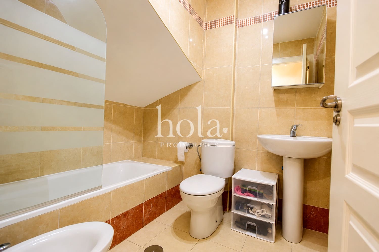 2 bedroom Apartment for sale in Velez de Benaudalla - € 130,000 (Ref: 9928389)