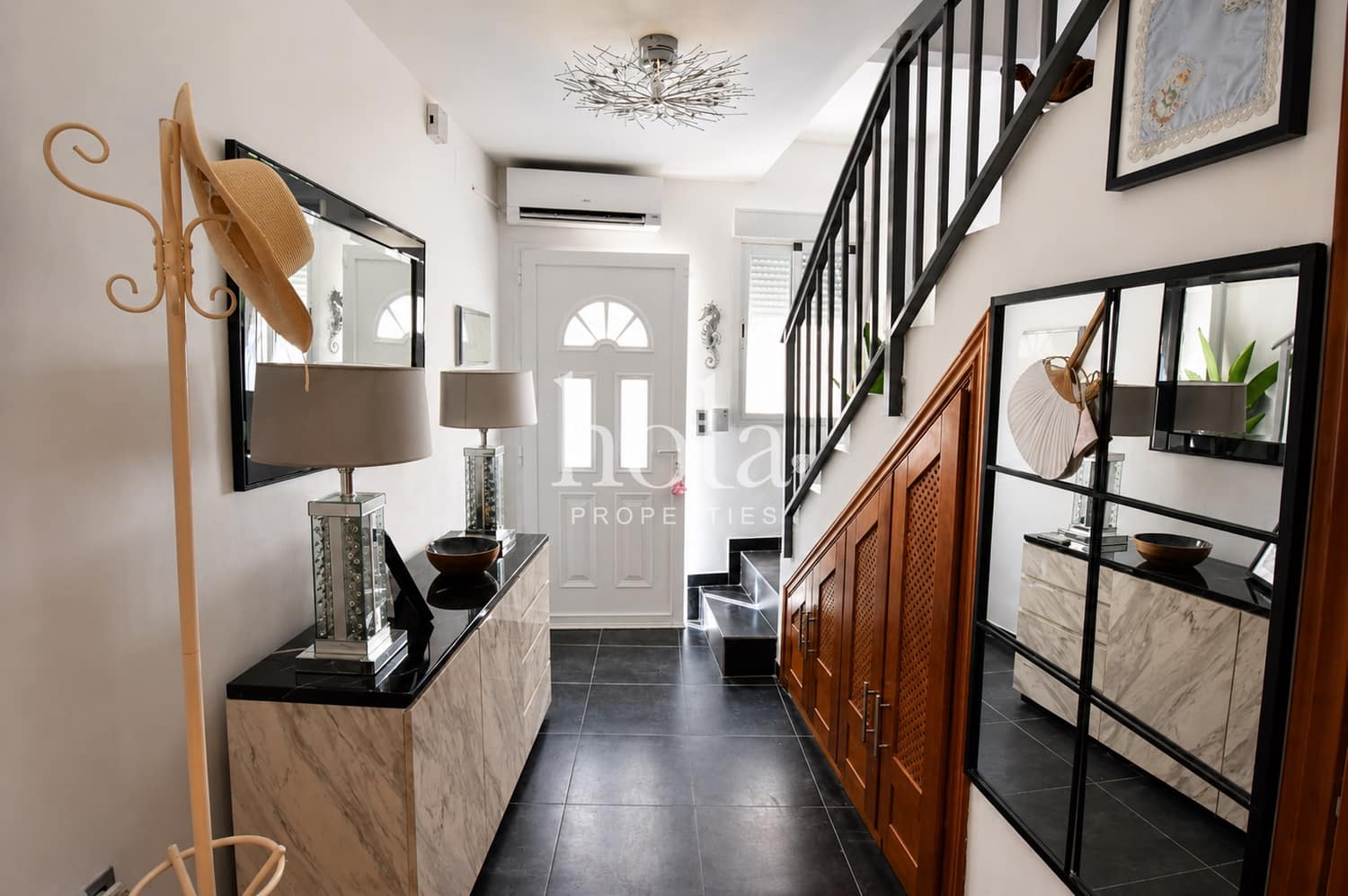 Huis te koop in La Rabita - € 95.000 (Ref: 9943223)