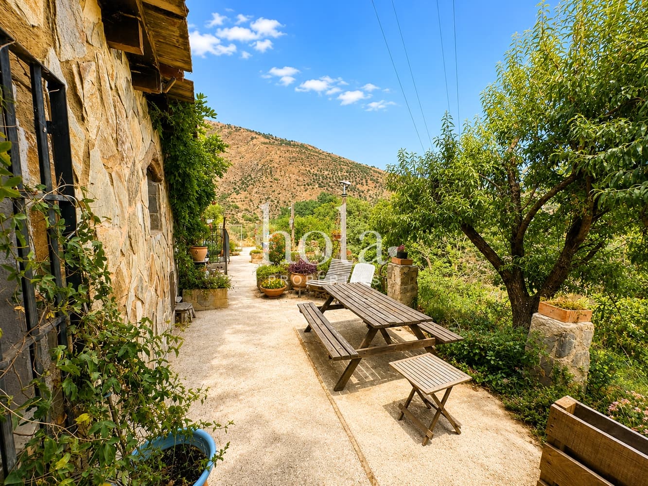 3 soveværelse Finca/Landehus til salg i Lanjaron med swimmingpool - € 180.000 (Ref: 9983818)