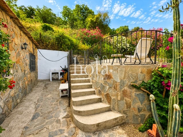 3 soveværelse Finca/Landehus til salg i Lanjarón med swimmingpool - € 180.000 (Ref: 9983818)