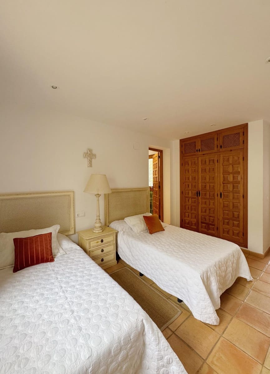 6 bedroom Villa for sale in Javea / Xabia with pool - € 1,390,000 (Ref: 9471542)