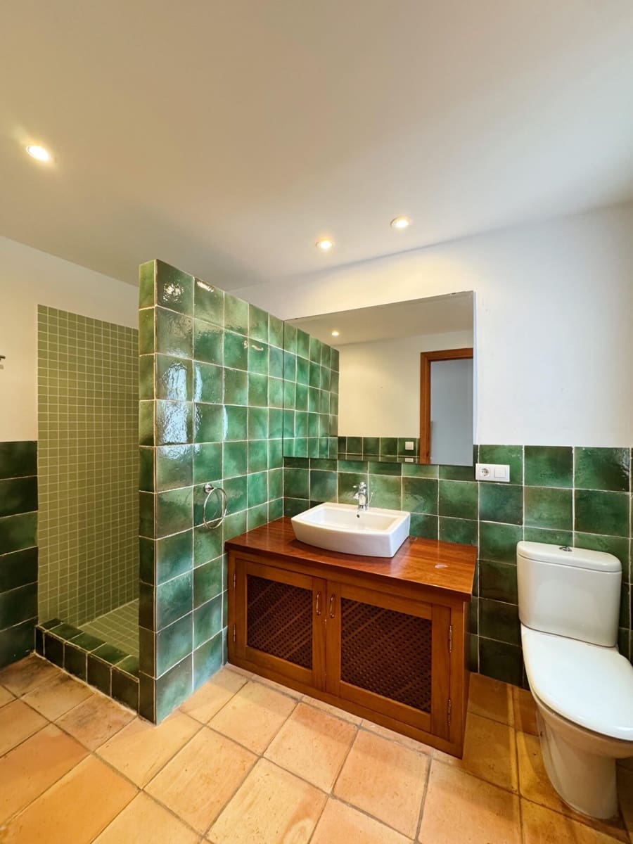 6 bedroom Villa for sale in Javea / Xabia with pool - € 1,390,000 (Ref: 9471542)