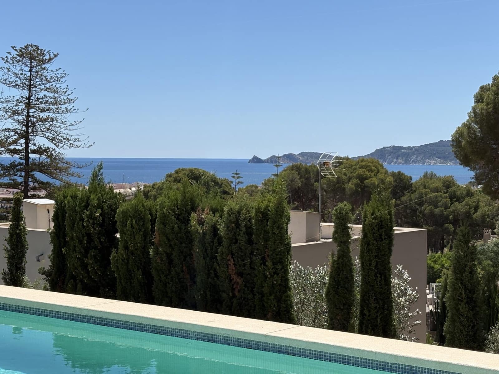 5 bedroom Villa for sale in Javea / Xabia with pool - € 5,500 (Ref: 9471789)