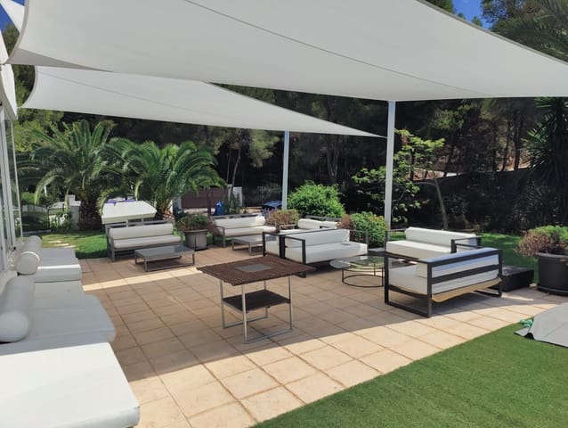 5 bedroom Villa for sale in Javea / Xàbia with pool - € 5,500 (Ref: 9471789)