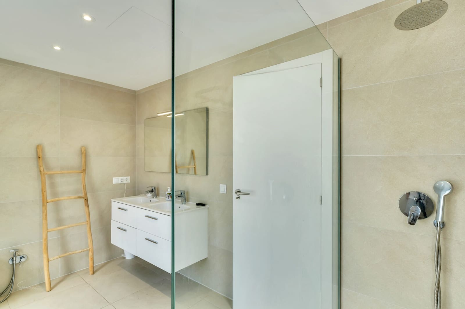 4 soveværelse Villa til salg i Javea / Xabia med swimmingpool - € 899.995 (Ref: 9603401)