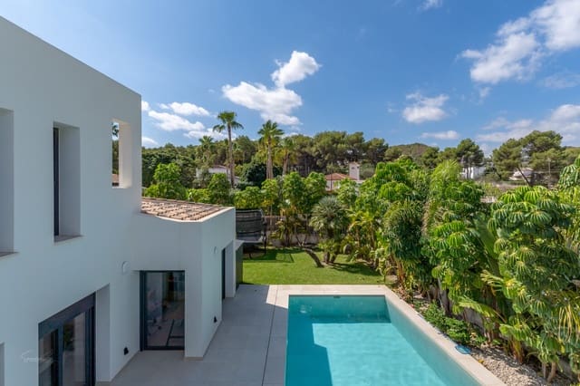 4 soveværelse Villa til salg i Javea / Xàbia med swimmingpool - € 899.995 (Ref: 9603401)