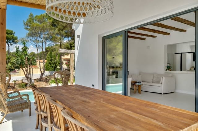 4 bedroom Villa for sale in Javea / Xàbia with pool - € 895,000 (Ref: 9618753)