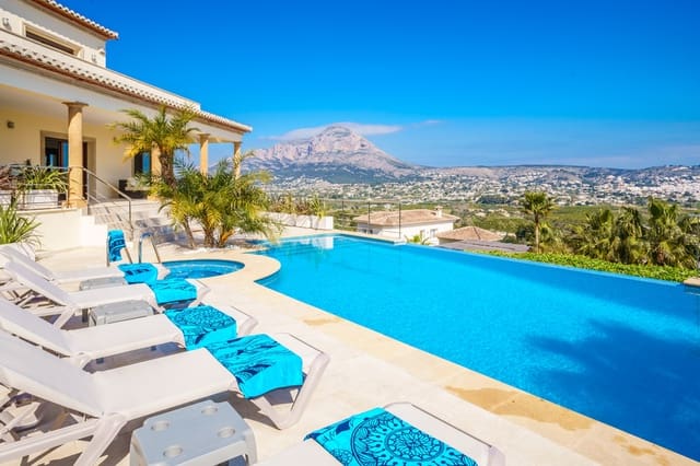 4 bedroom Villa for sale in Javea / Xàbia with pool - € 1,395,000 (Ref: 9618754)