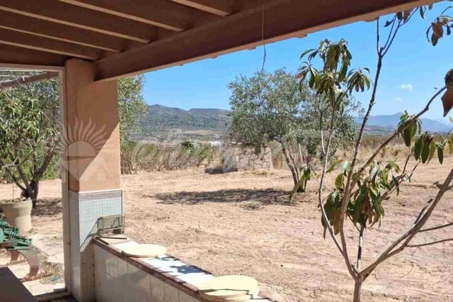 2 soveværelse Finca/Landehus til salg i La Romana med garage - € 115.000 (Ref: 10041606)