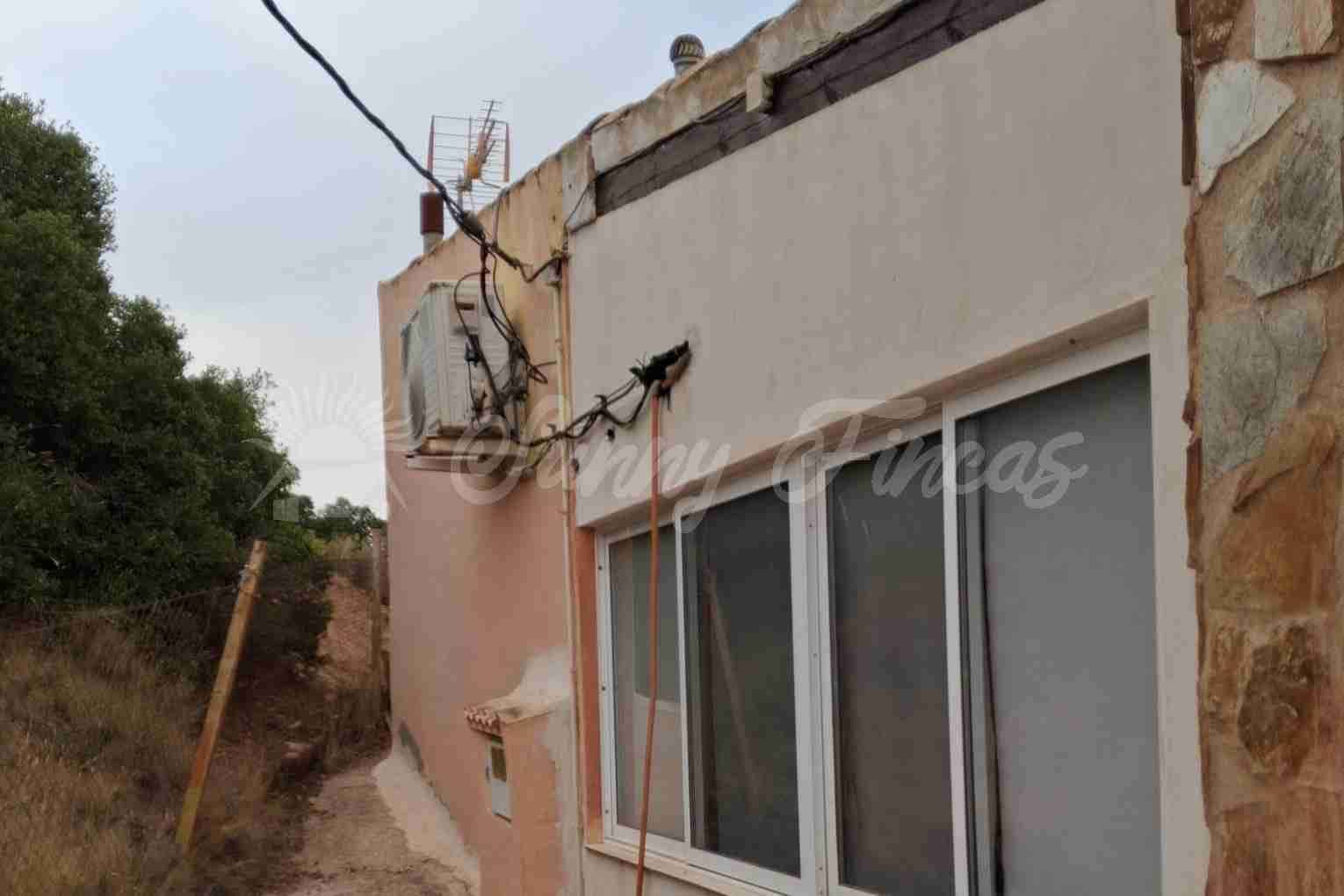 3 chambre Finca/Maison de Campagne à vendre à Pinoso avec garage - 196 000 € (Ref: 10041621)