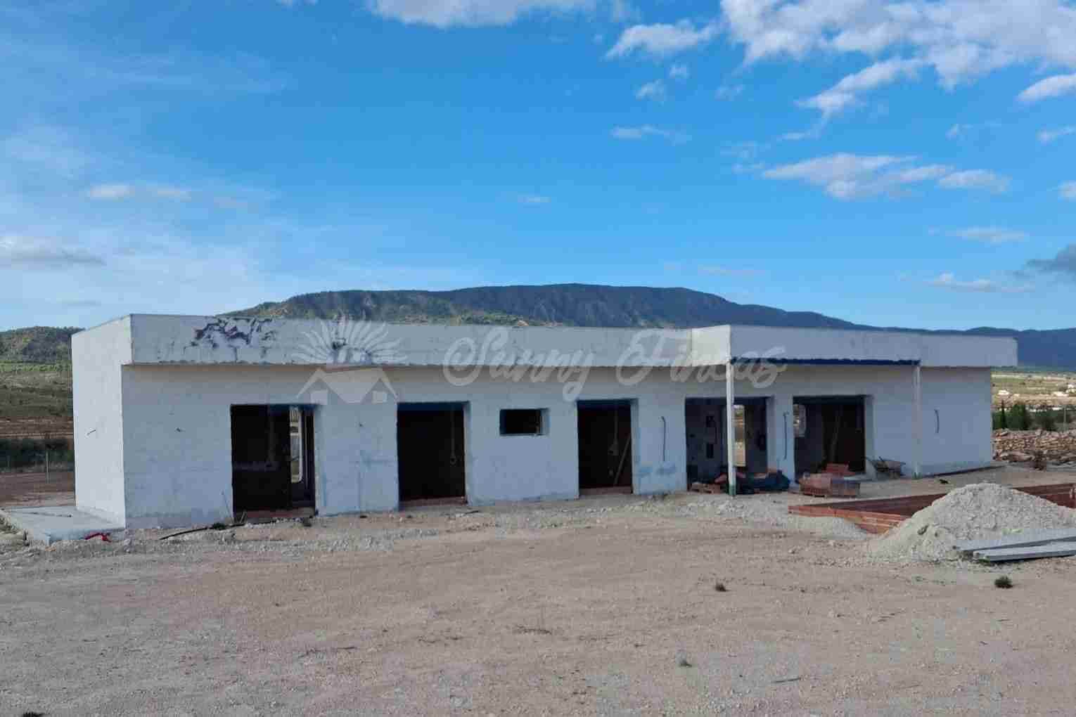 Chalet de 4 habitaciones en Ubeda en venta con garaje - 210.000 € (Ref: 10180738)