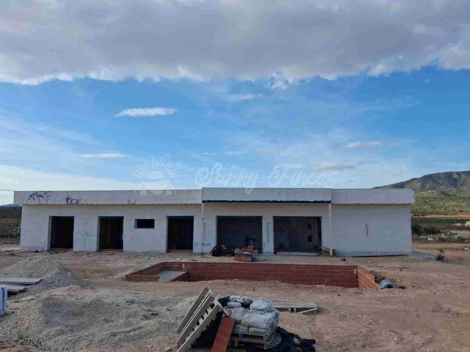 Chalet de 4 habitaciones en Ubeda en venta con garaje - 210.000 € (Ref: 10180738)