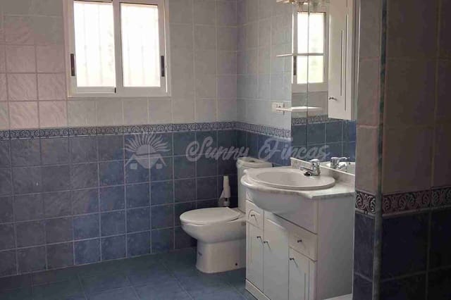 5 slaapkamer Villa te koop in Catral met zwembad garage - € 600.000 (Ref: 10180999)