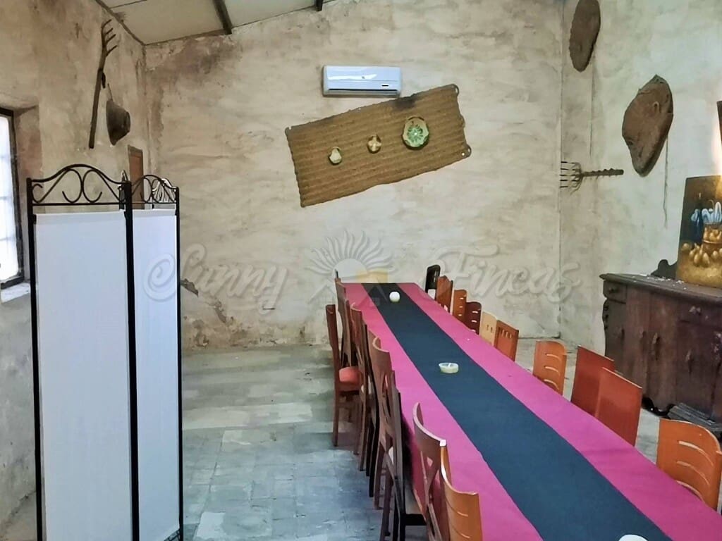 1 soverom Finca/Herregård til salgs i Yecla med svømmebasseng garasje - € 159 000 (Ref: 6107407)