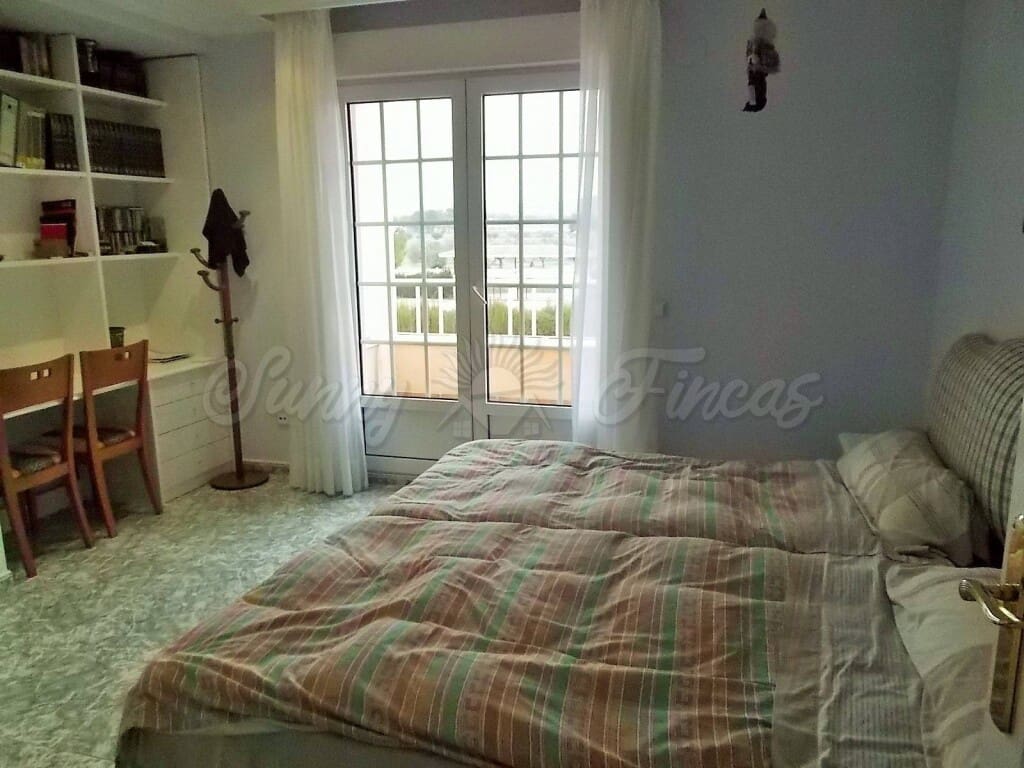 7 soveværelse Villa til salg i Yecla med swimmingpool garage - € 449.000 (Ref: 6107416)