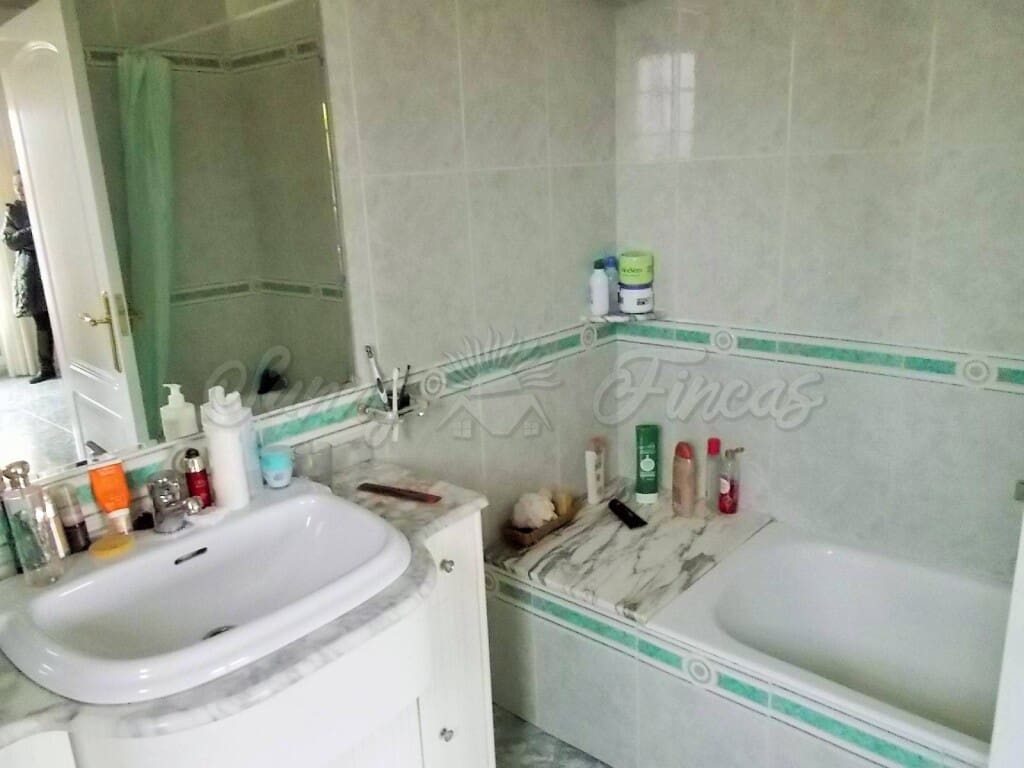 7 soveværelse Villa til salg i Yecla med swimmingpool garage - € 449.000 (Ref: 6107416)