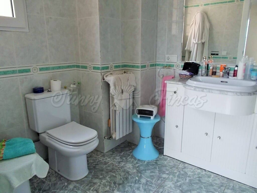 7 soveværelse Villa til salg i Yecla med swimmingpool garage - € 449.000 (Ref: 6107416)