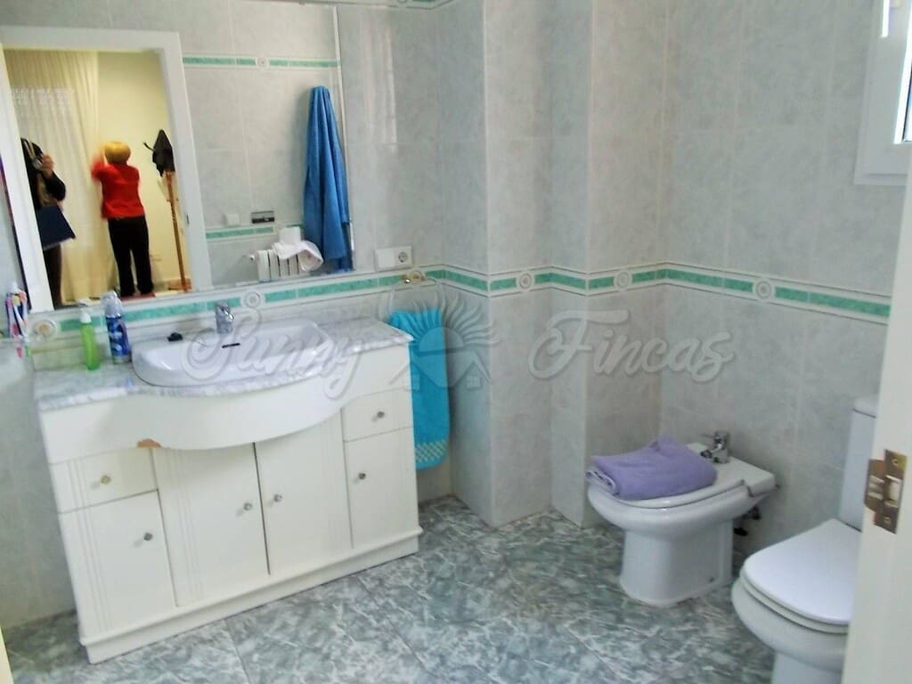 7 soveværelse Villa til salg i Yecla med swimmingpool garage - € 449.000 (Ref: 6107416)