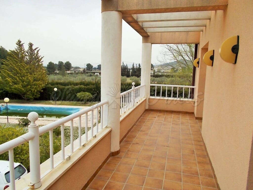 7 soveværelse Villa til salg i Yecla med swimmingpool garage - € 449.000 (Ref: 6107416)