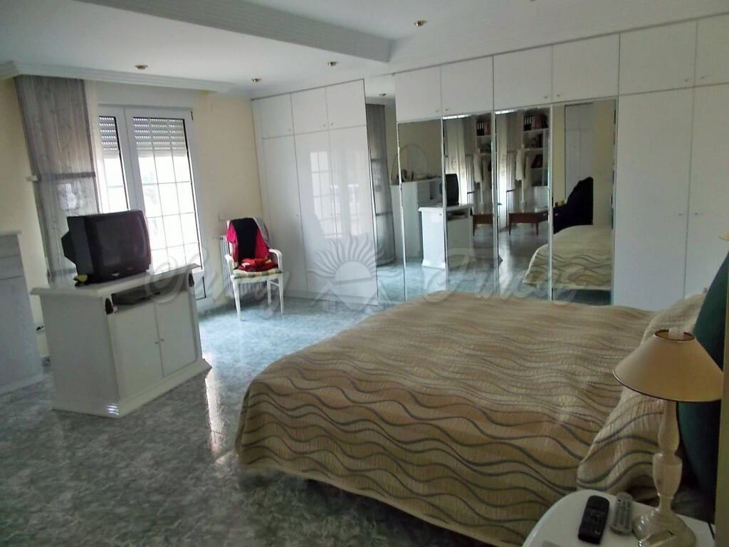 7 soveværelse Villa til salg i Yecla med swimmingpool garage - € 449.000 (Ref: 6107416)