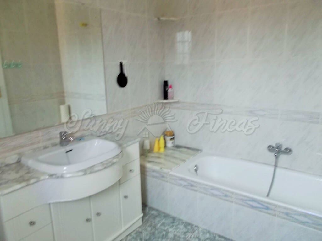 7 soveværelse Villa til salg i Yecla med swimmingpool garage - € 449.000 (Ref: 6107416)